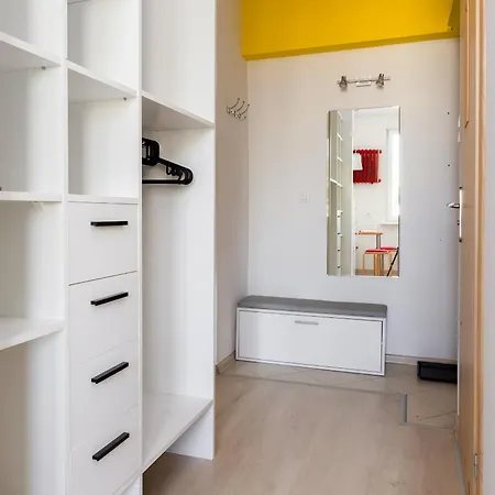 Apartment Obroncow Wybrzeza 13